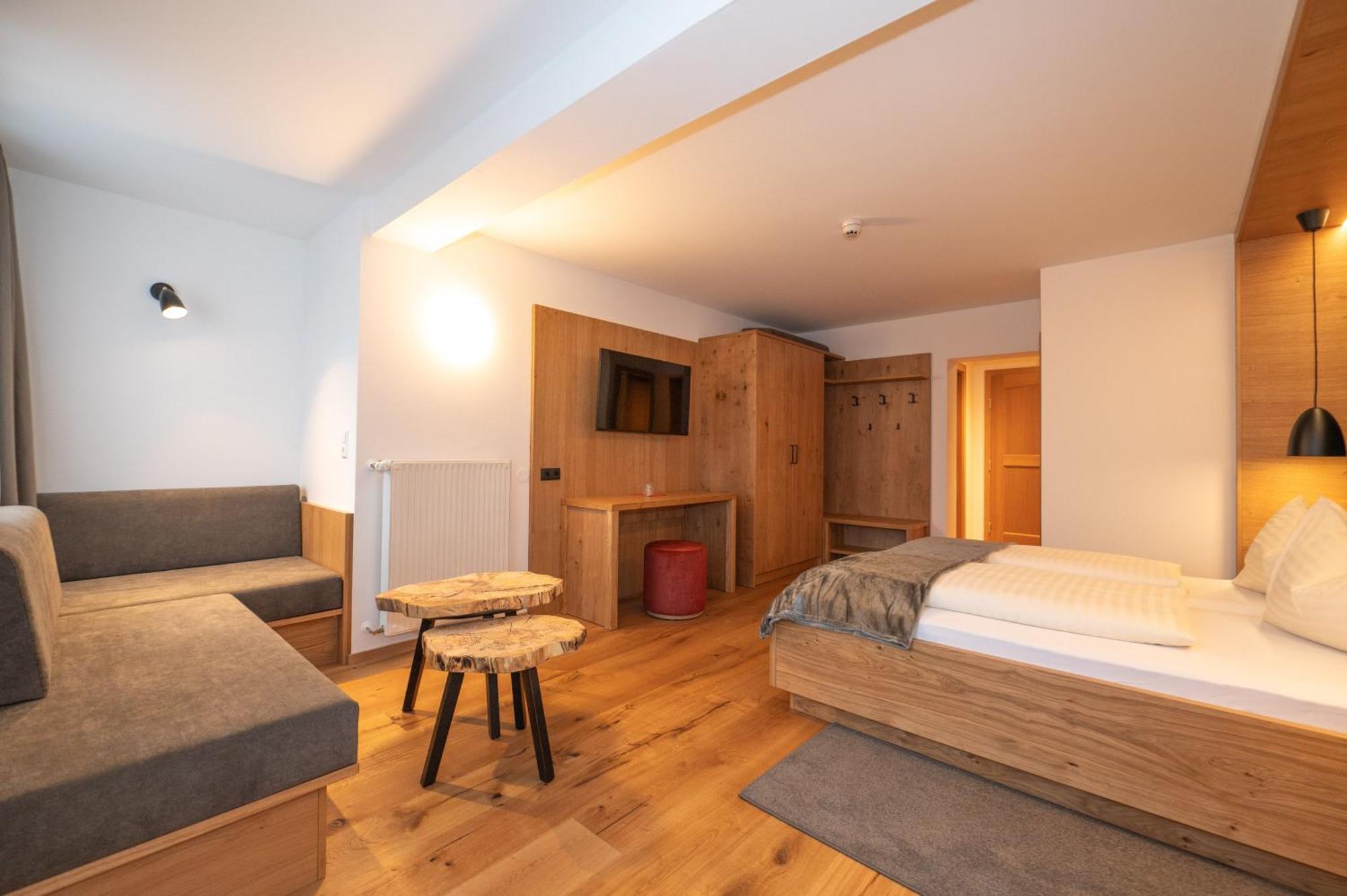 Hotel Brunnwirt 바이스브리아흐 외부 사진